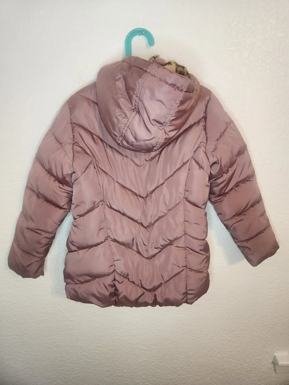 Girls Mauve Puffer Jacket with Faux Fur Trim